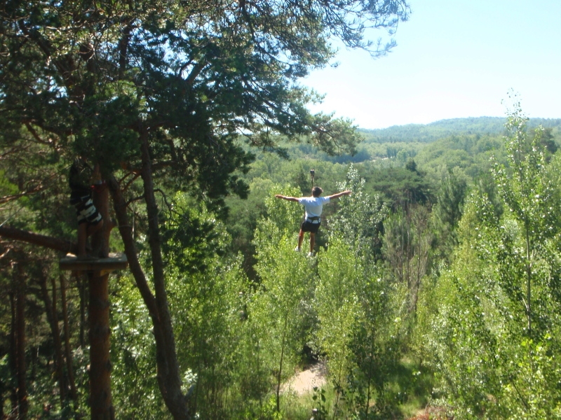 Village Camps International Summer Camp Ard&egrave;che, France 2019-07-26 https://www.villagecamps.com/journals_admin/images/74-9-Ignacio zips.jpg